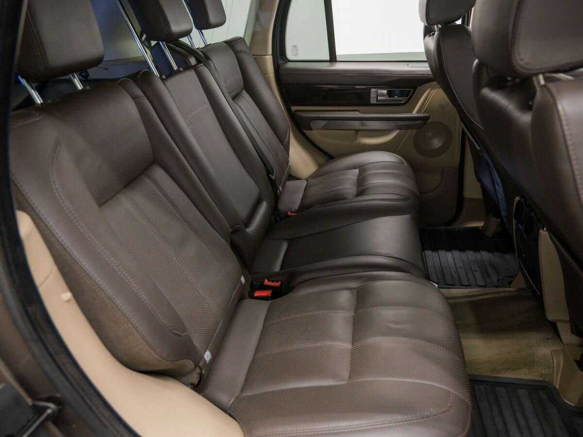 Land Rover Range Rover Sport с пробегом — 2010 год. Фото: #9