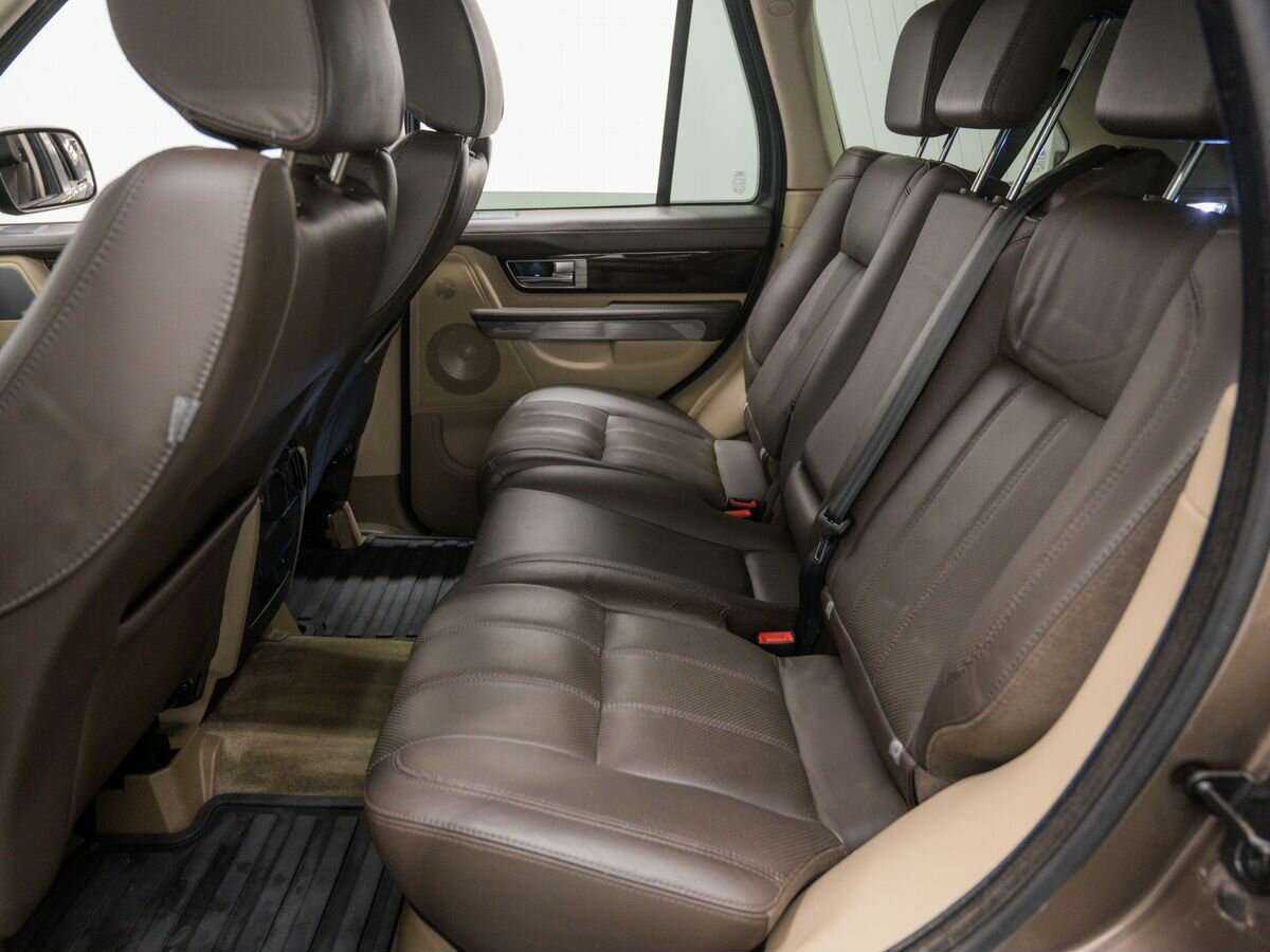 Land Rover Range Rover Sport с пробегом — 2010 год. Фото: #12