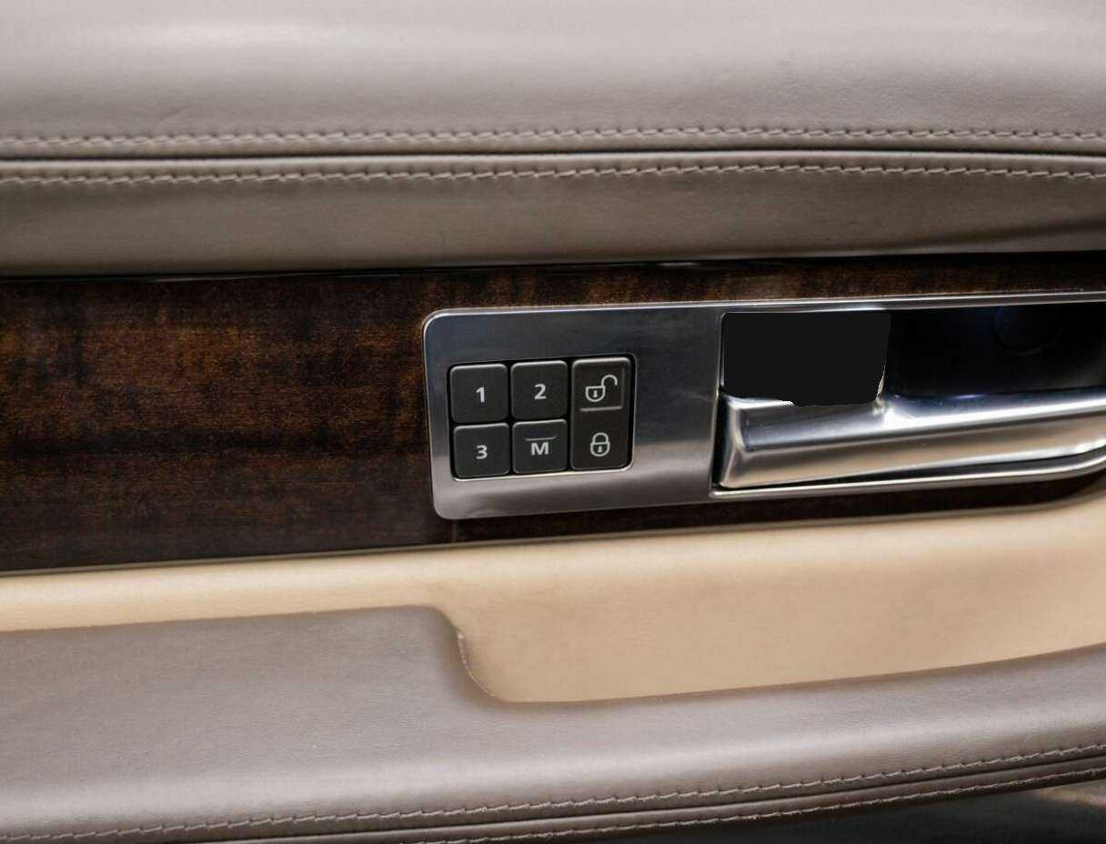 Land Rover Range Rover Sport с пробегом — 2010 год. Фото: #16