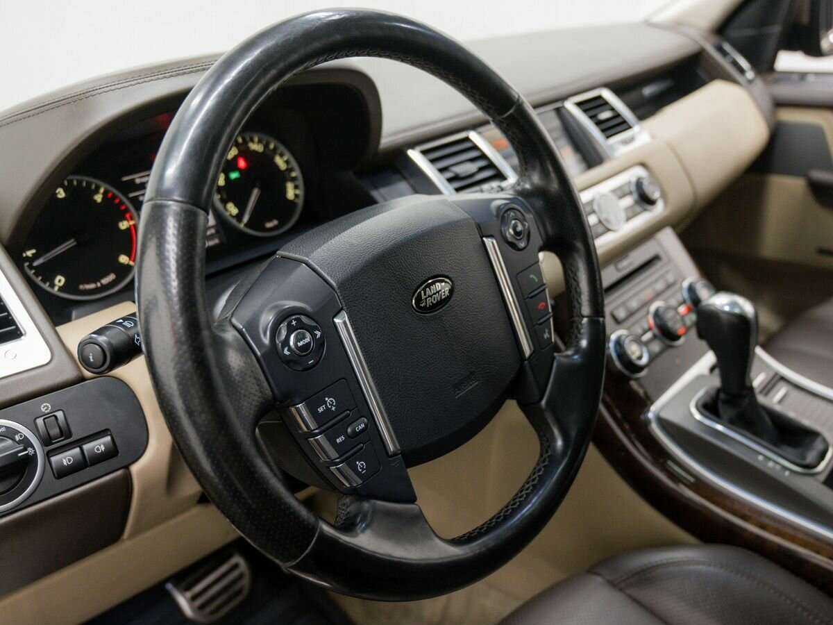 Land Rover Range Rover Sport с пробегом — 2010 год. Фото: #19