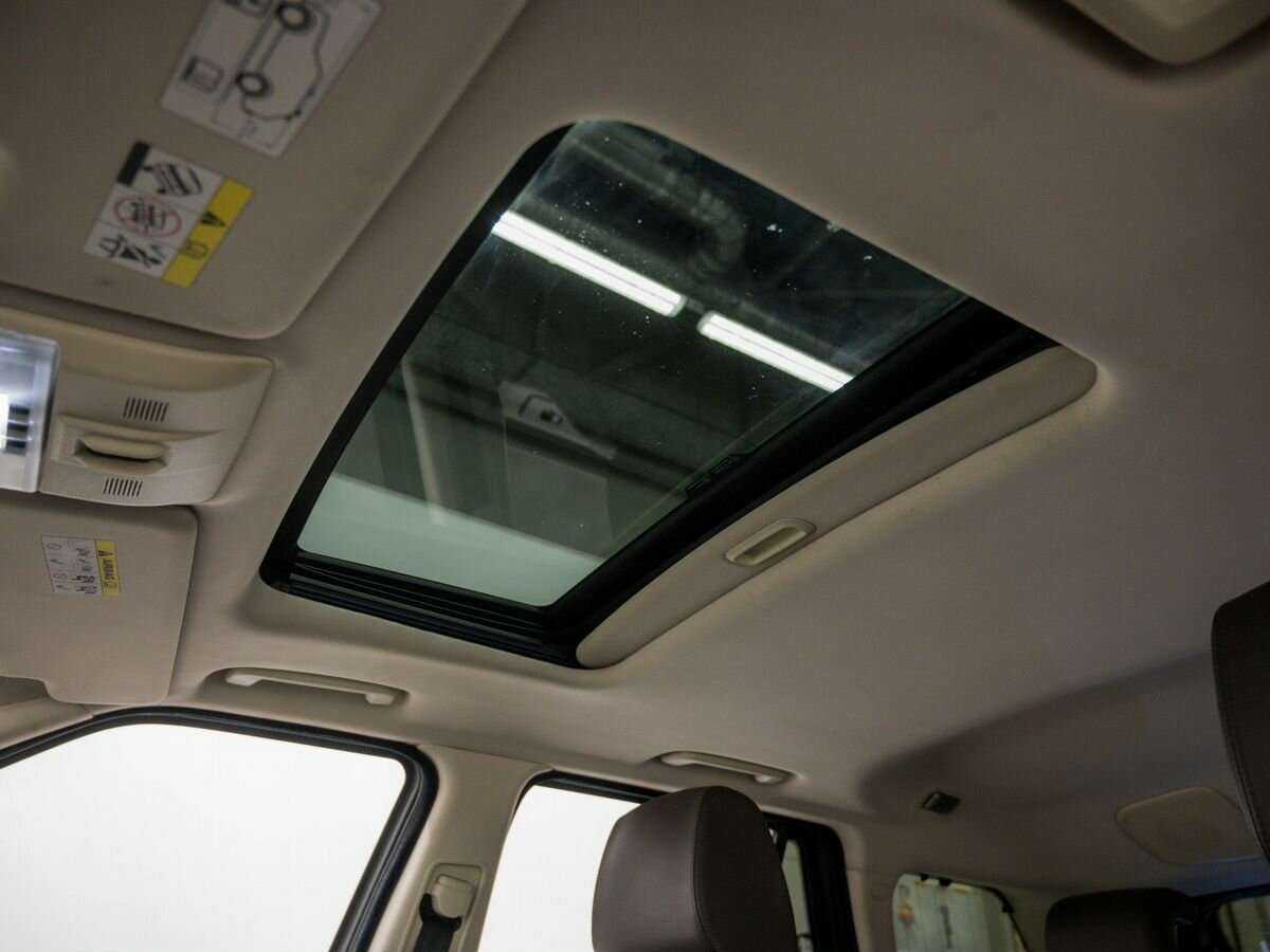 Land Rover Range Rover Sport с пробегом — 2010 год. Фото: #20