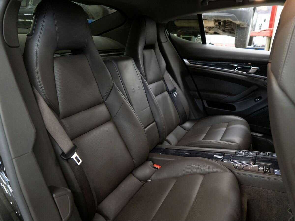 Porsche Panamera с пробегом — 2015 год. Фото: #8