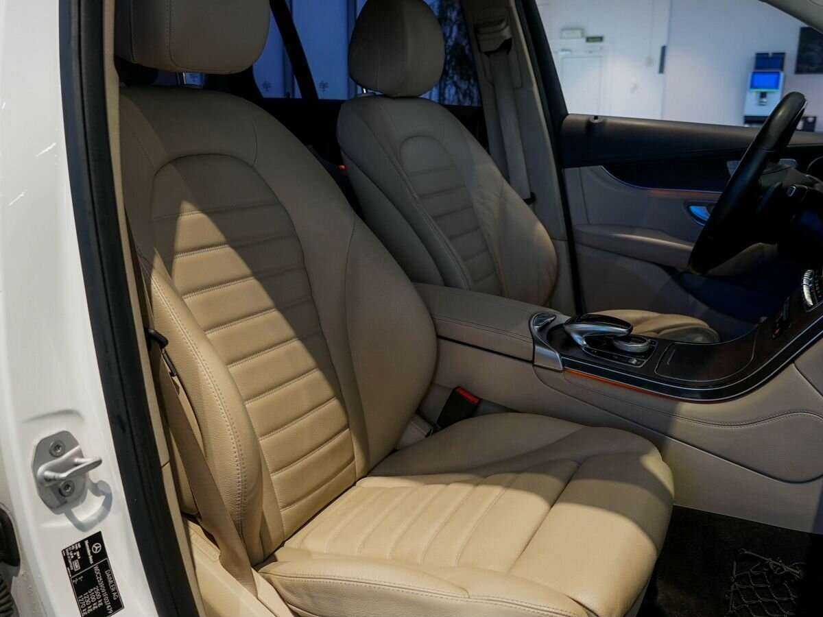 Mercedes-Benz GLC с пробегом — 2015 год. Фото: #7