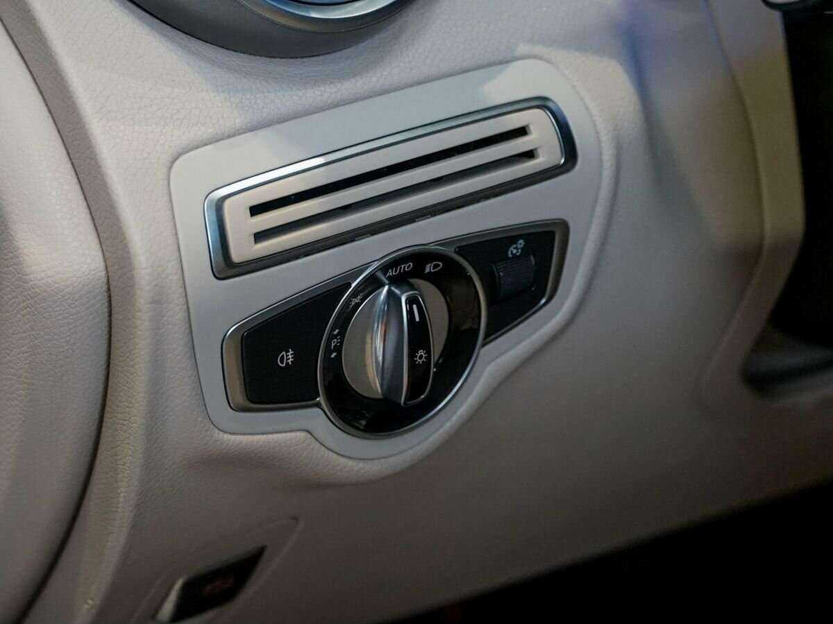 Mercedes-Benz GLC с пробегом — 2015 год. Фото: #18