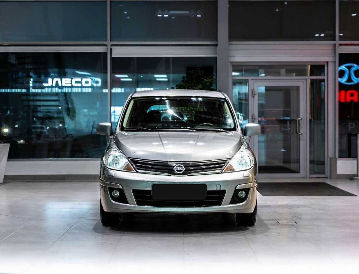 Nissan Tiida с пробегом — 2011 год. Фото: #1