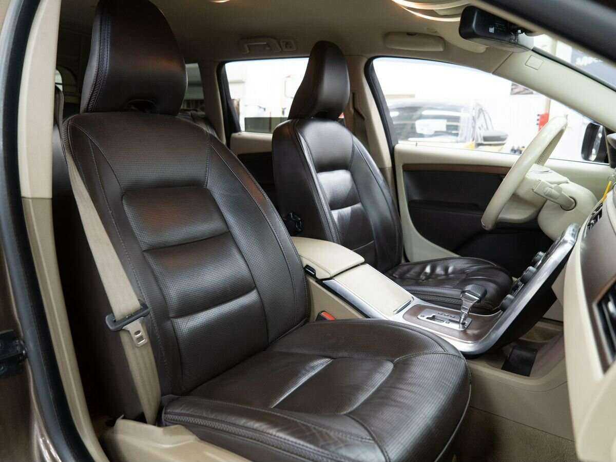 Volvo XC70 с пробегом — 2012 год. Фото: #9