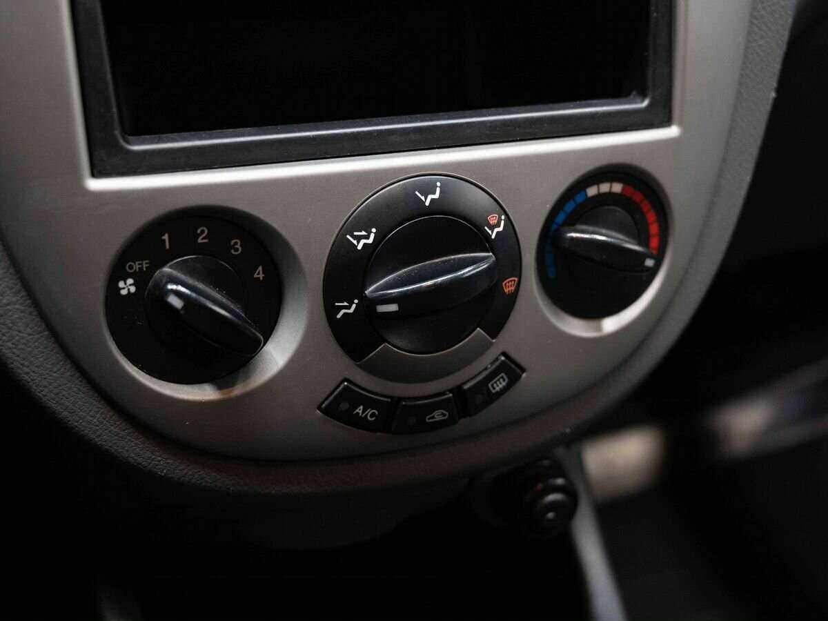 Chevrolet Lacetti с пробегом — 2008 год. Фото: #17