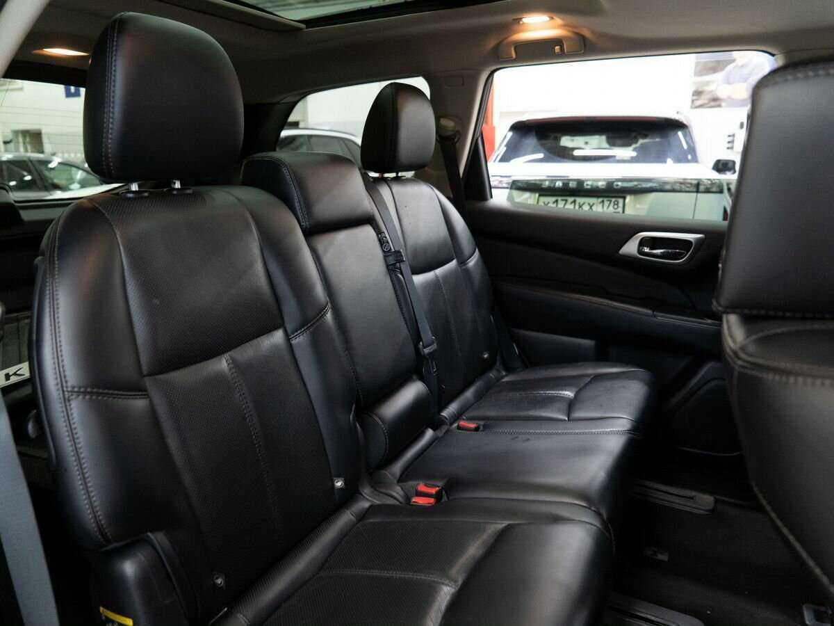 Nissan Pathfinder с пробегом — 2015 год. Фото: #9