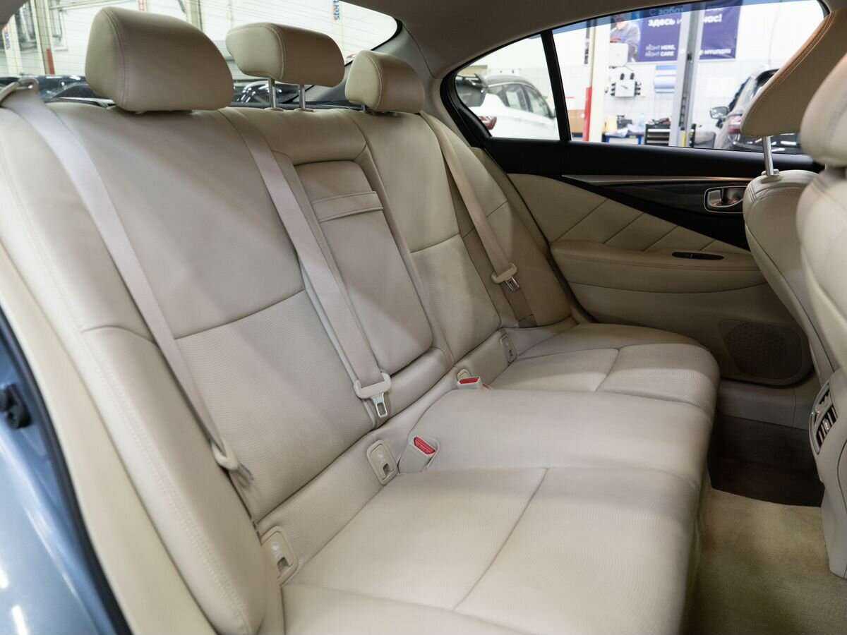 Infiniti Q50 с пробегом — 2014 год. Фото: #7