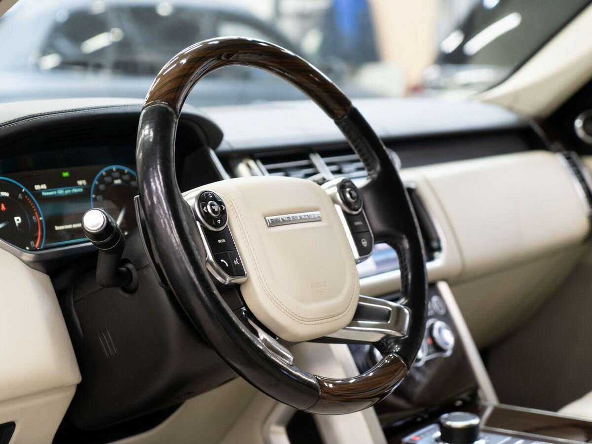 Land Rover Range Rover с пробегом — 2013 год. Фото: #4