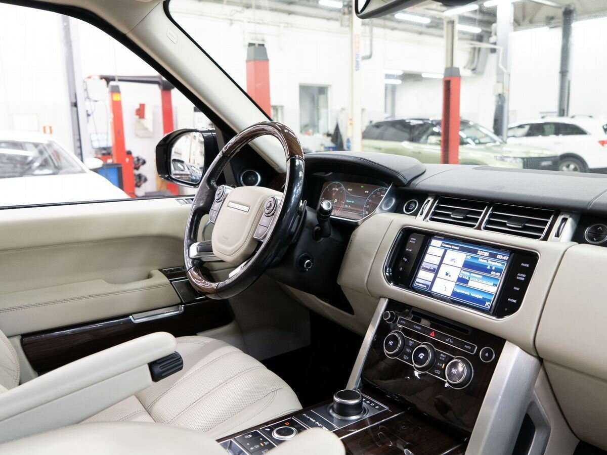 Land Rover Range Rover с пробегом — 2013 год. Фото: #18