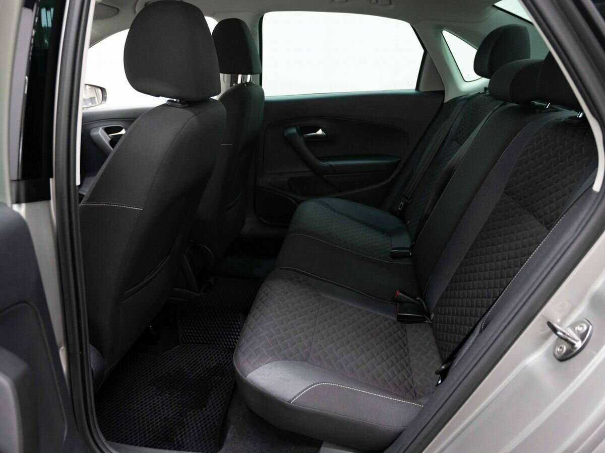 Volkswagen Polo с пробегом — 2018 год. Фото: #8