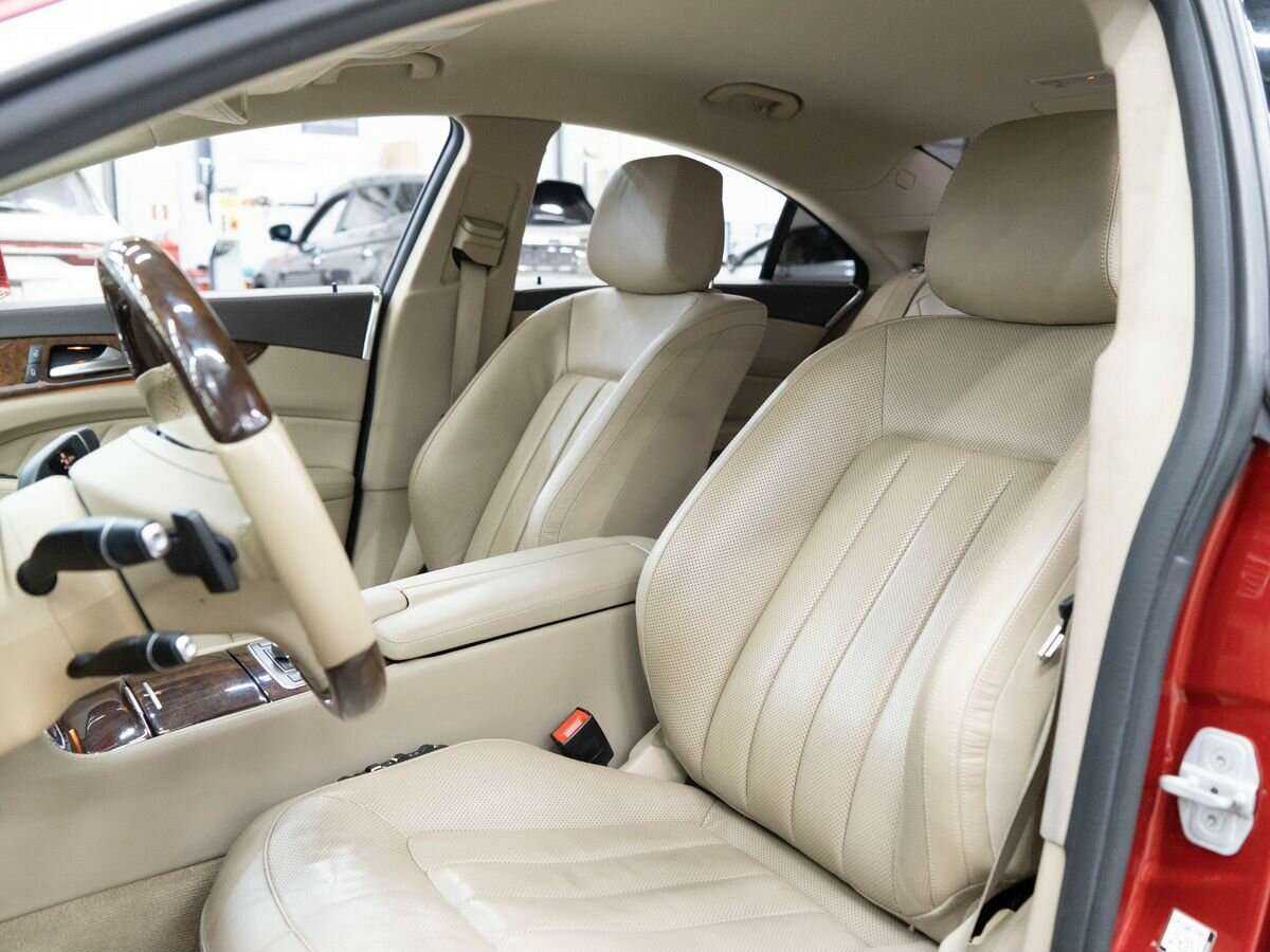 Mercedes-Benz CLS с пробегом — 2014 год. Фото: #5