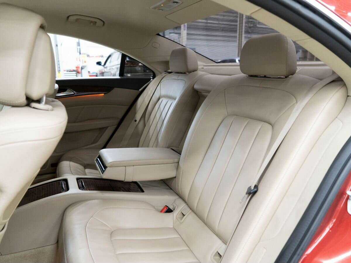 Mercedes-Benz CLS с пробегом — 2014 год. Фото: #6