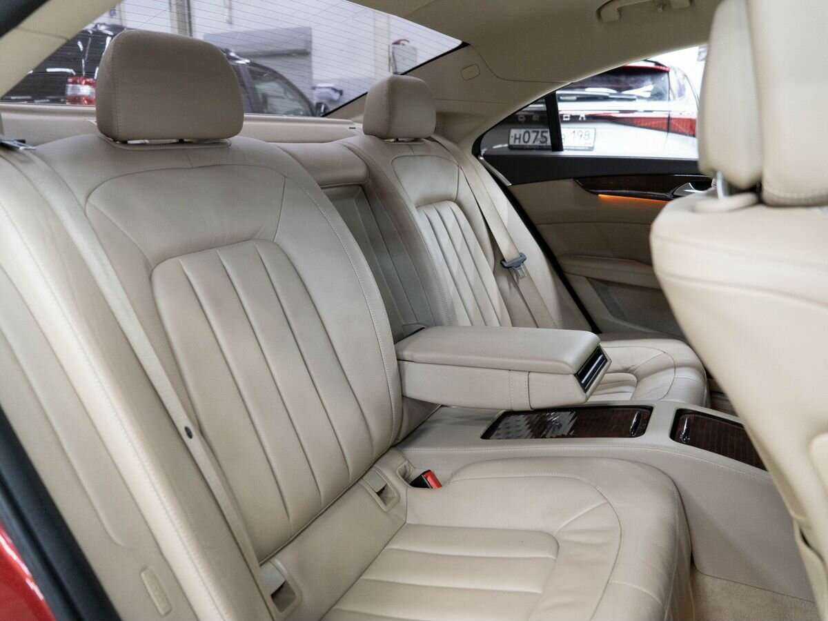 Mercedes-Benz CLS с пробегом — 2014 год. Фото: #8