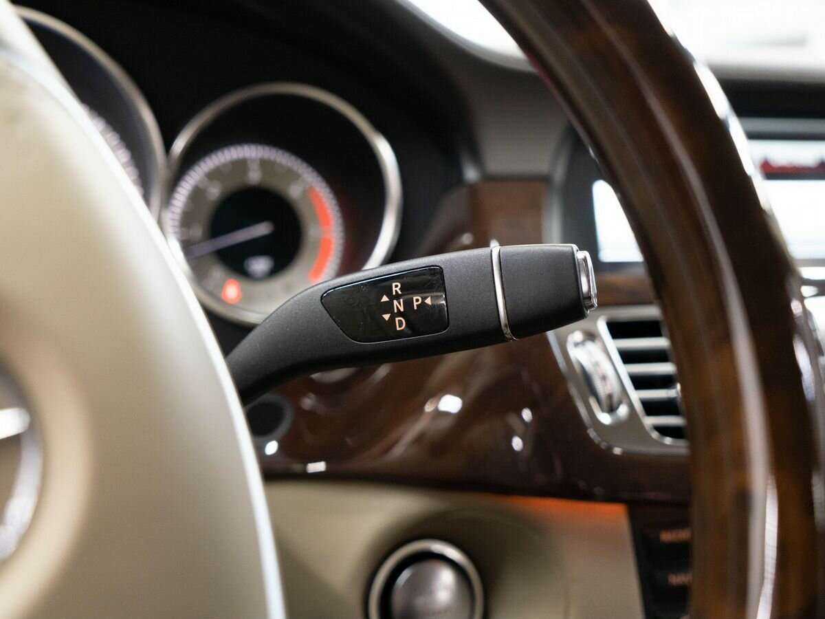 Mercedes-Benz CLS с пробегом — 2014 год. Фото: #13