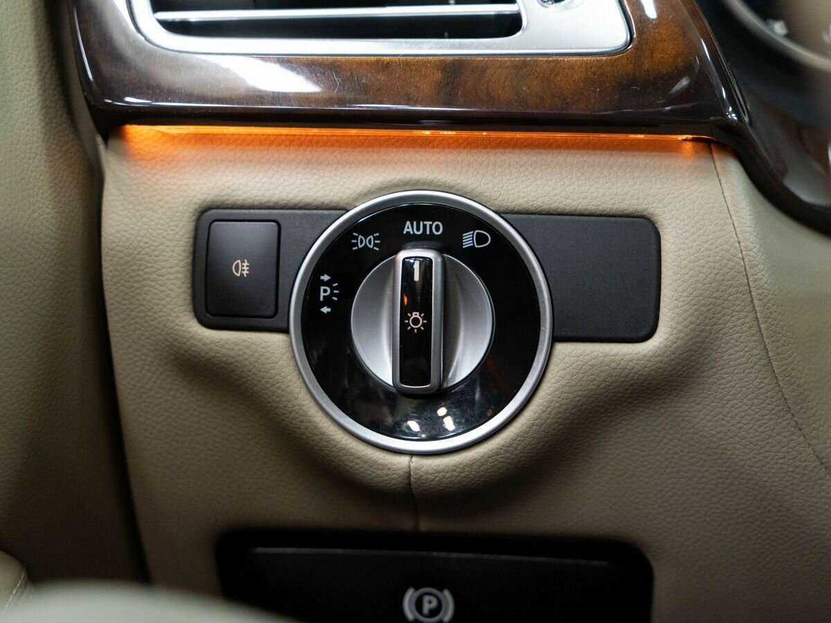 Mercedes-Benz CLS с пробегом — 2014 год. Фото: #17