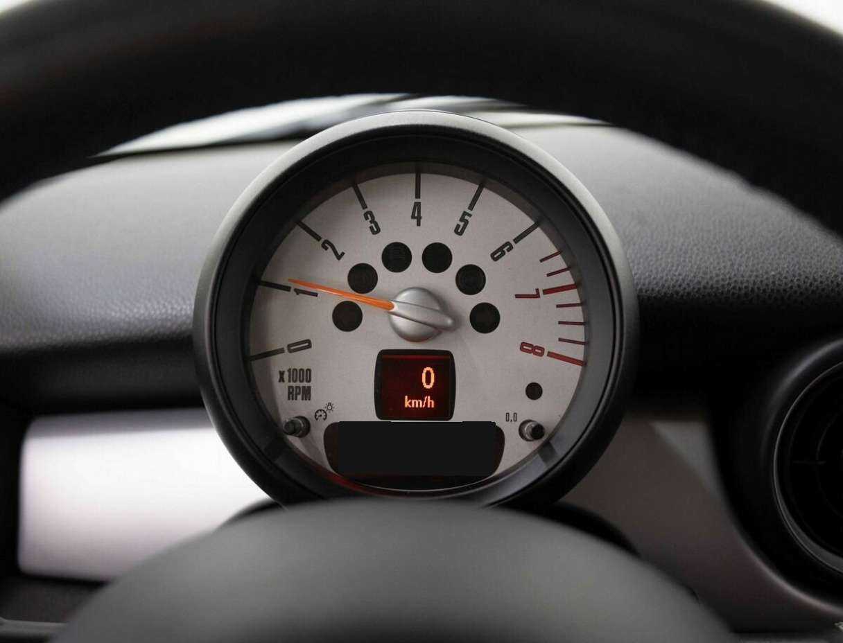 Mini Hatch с пробегом — 2013 год. Фото: #14