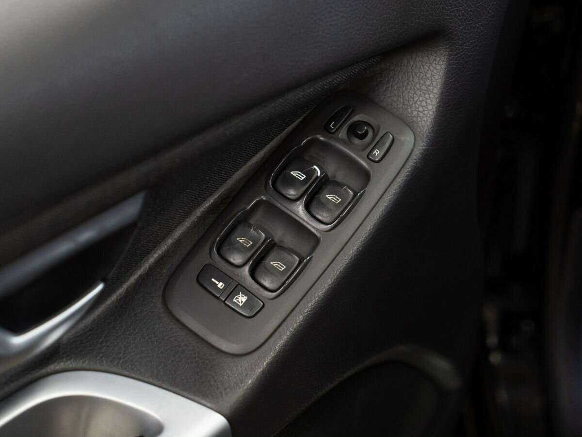 Volvo XC90 с пробегом — 2011 год. Фото: #13