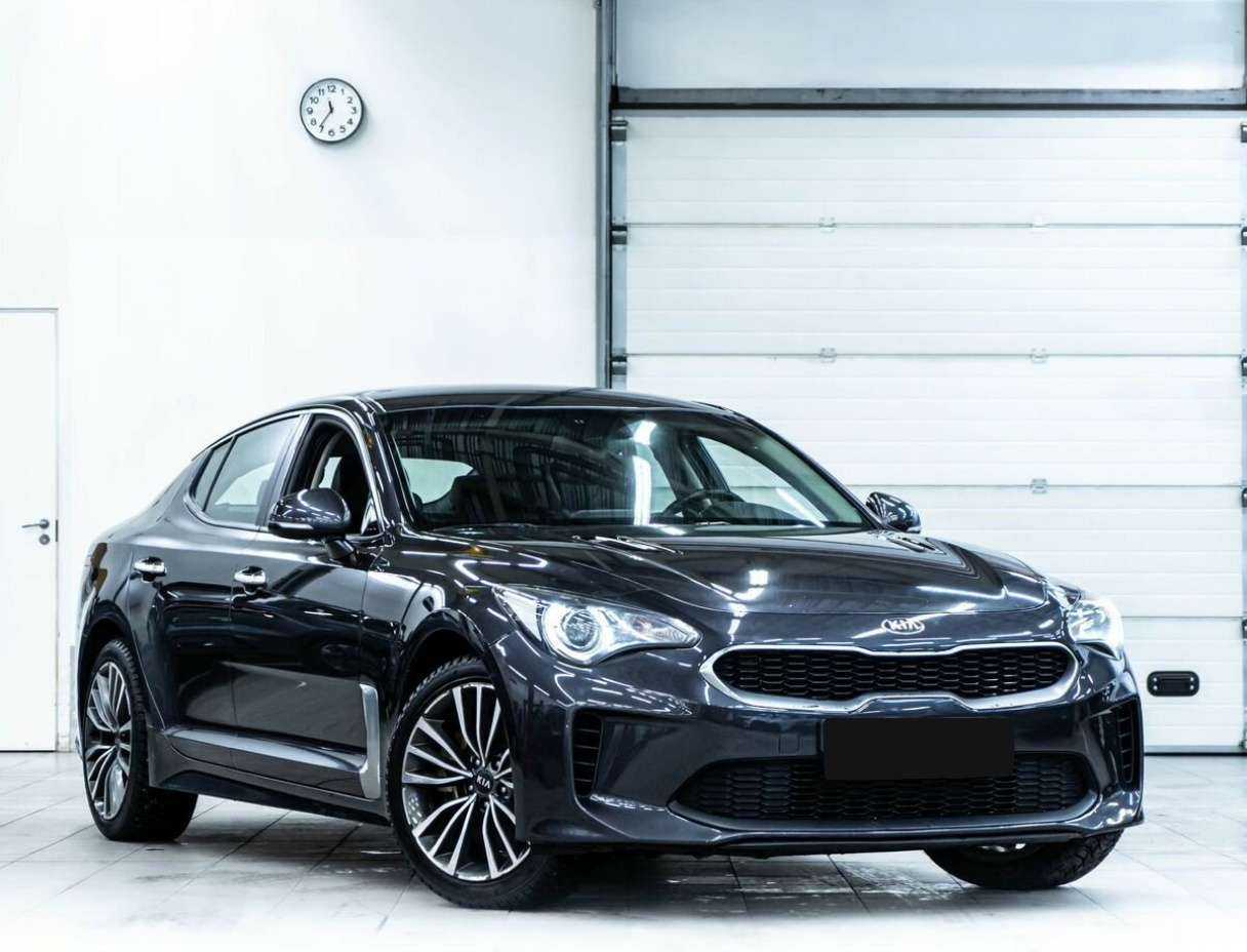 Kia Stinger с пробегом — 2018 год. Фото: #1