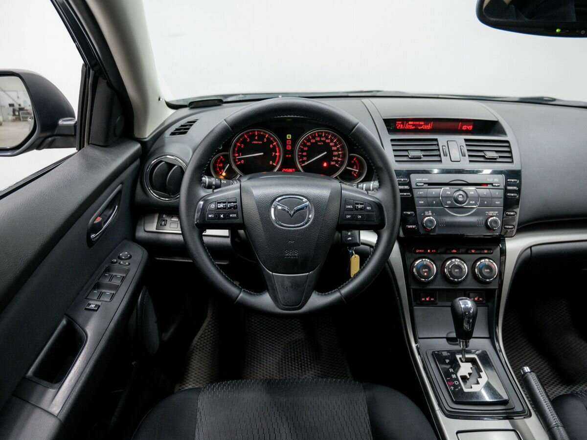 Mazda 6 с пробегом — 2010 год. Фото: #10