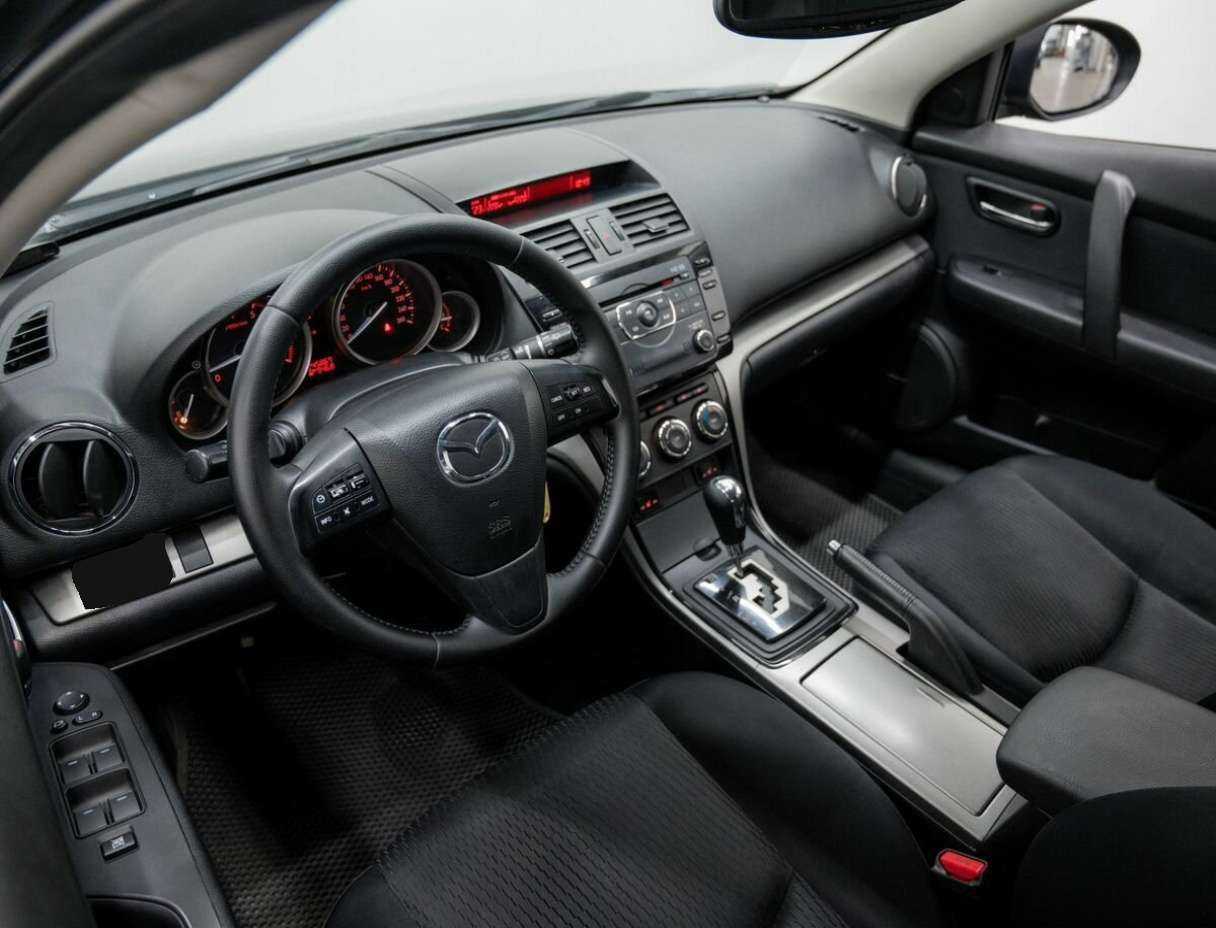 Mazda 6 с пробегом — 2010 год. Фото: #12