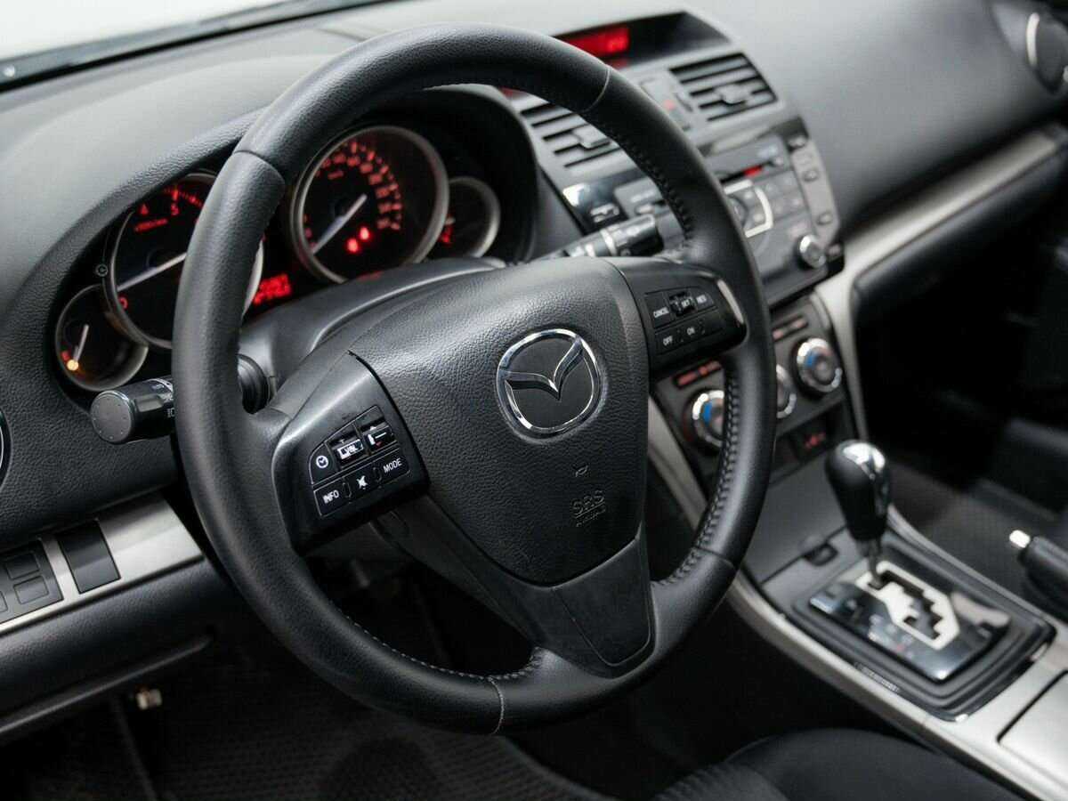 Mazda 6 с пробегом — 2010 год. Фото: #16