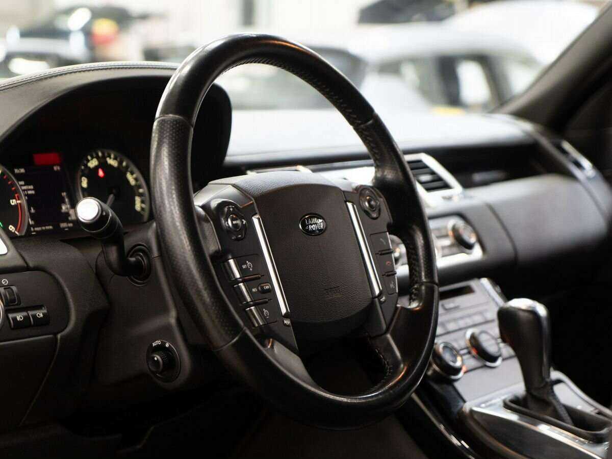 Land Rover Range Rover Sport с пробегом — 2012 год. Фото: #4