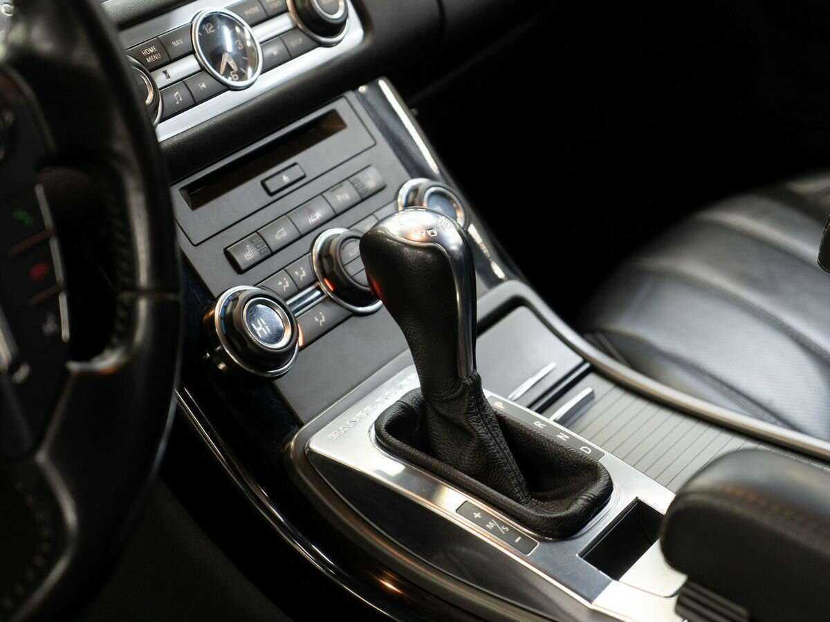 Land Rover Range Rover Sport с пробегом — 2012 год. Фото: #11