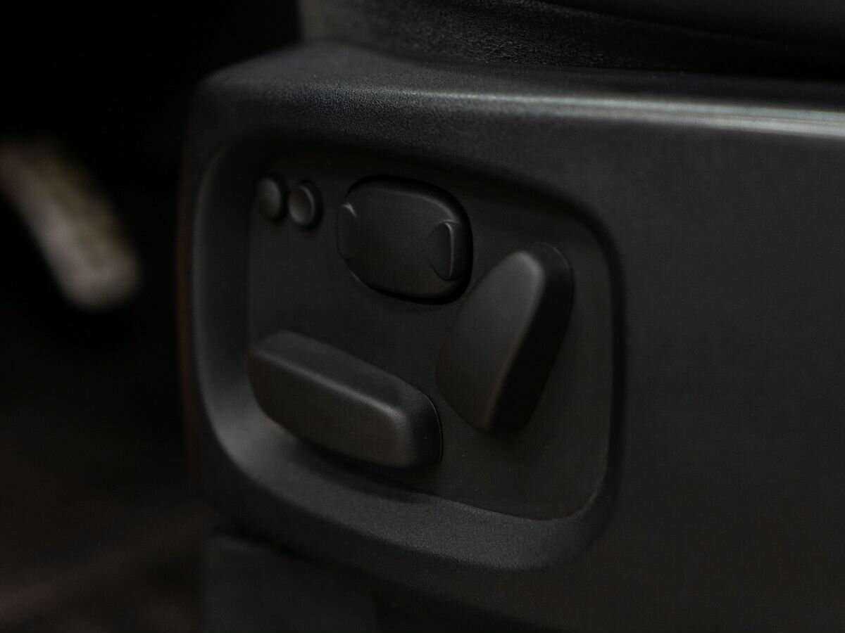 Land Rover Range Rover Sport с пробегом — 2012 год. Фото: #17