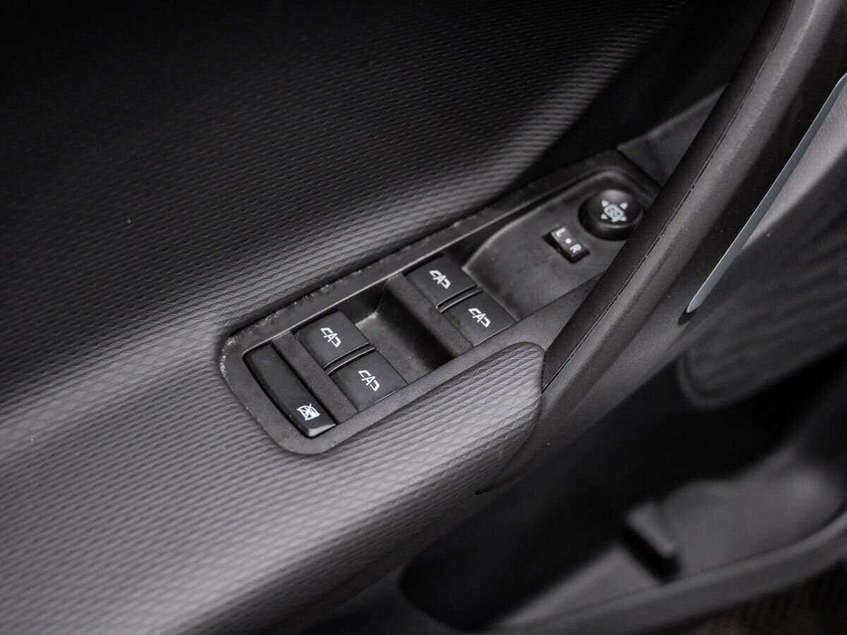 Chevrolet Tracker с пробегом — 2019 год. Фото: #18