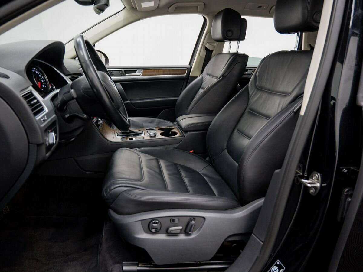 Volkswagen Touareg с пробегом — 2015 год. Фото: #13