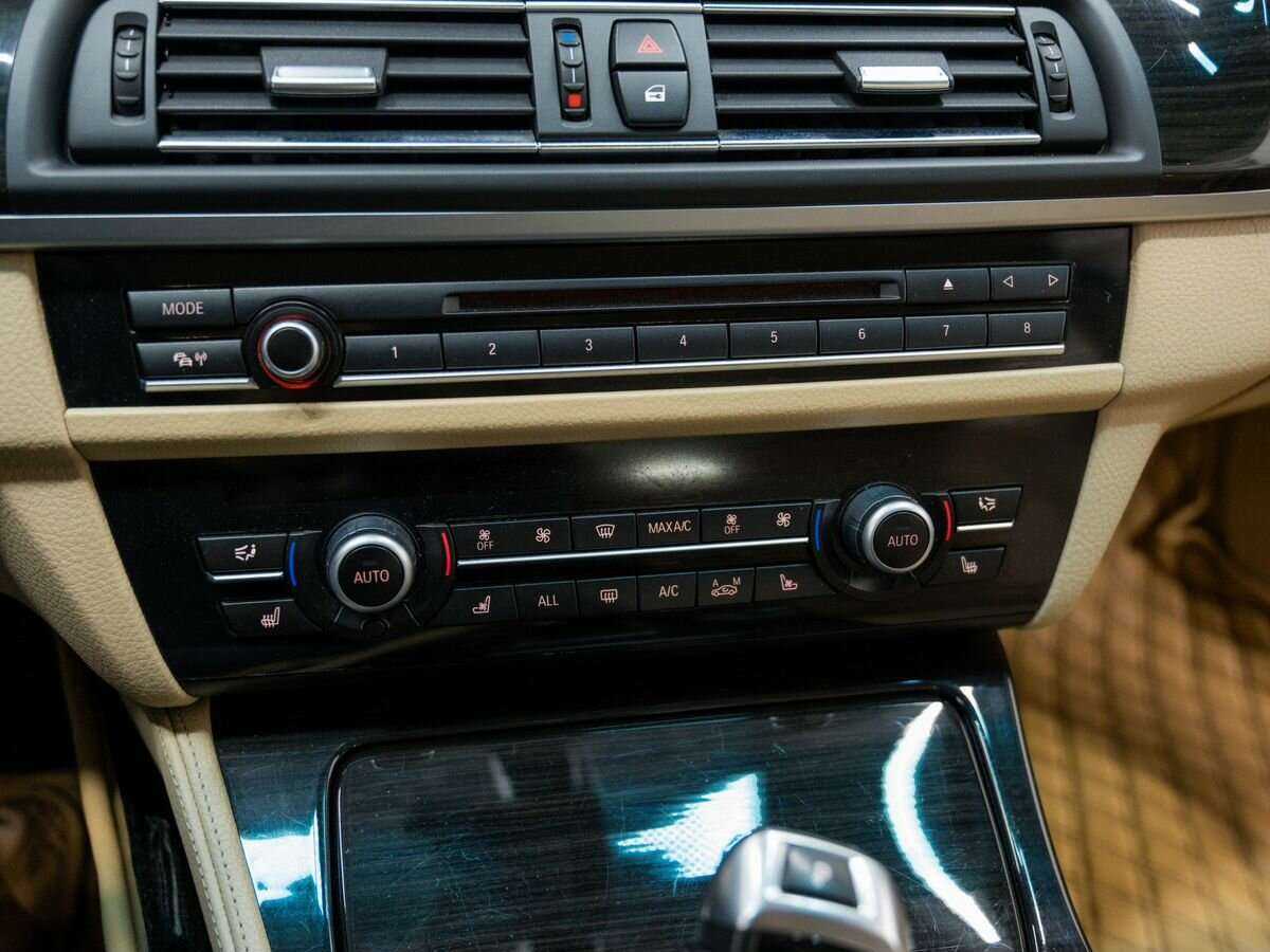 BMW 5 серии с пробегом — 2013 год. Фото: #21