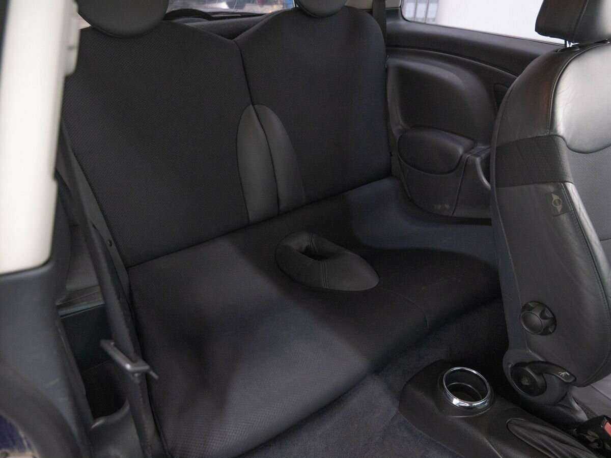 Mini Hatch с пробегом — 2005 год. Фото: #10