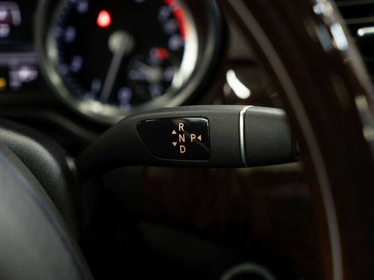 Mercedes-Benz GL-Класс с пробегом — 2013 год. Фото: #13