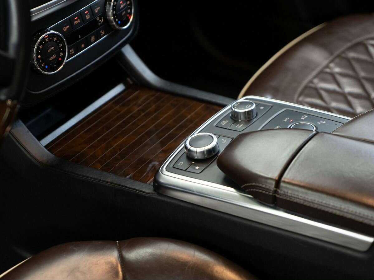 Mercedes-Benz GL-Класс с пробегом — 2013 год. Фото: #14