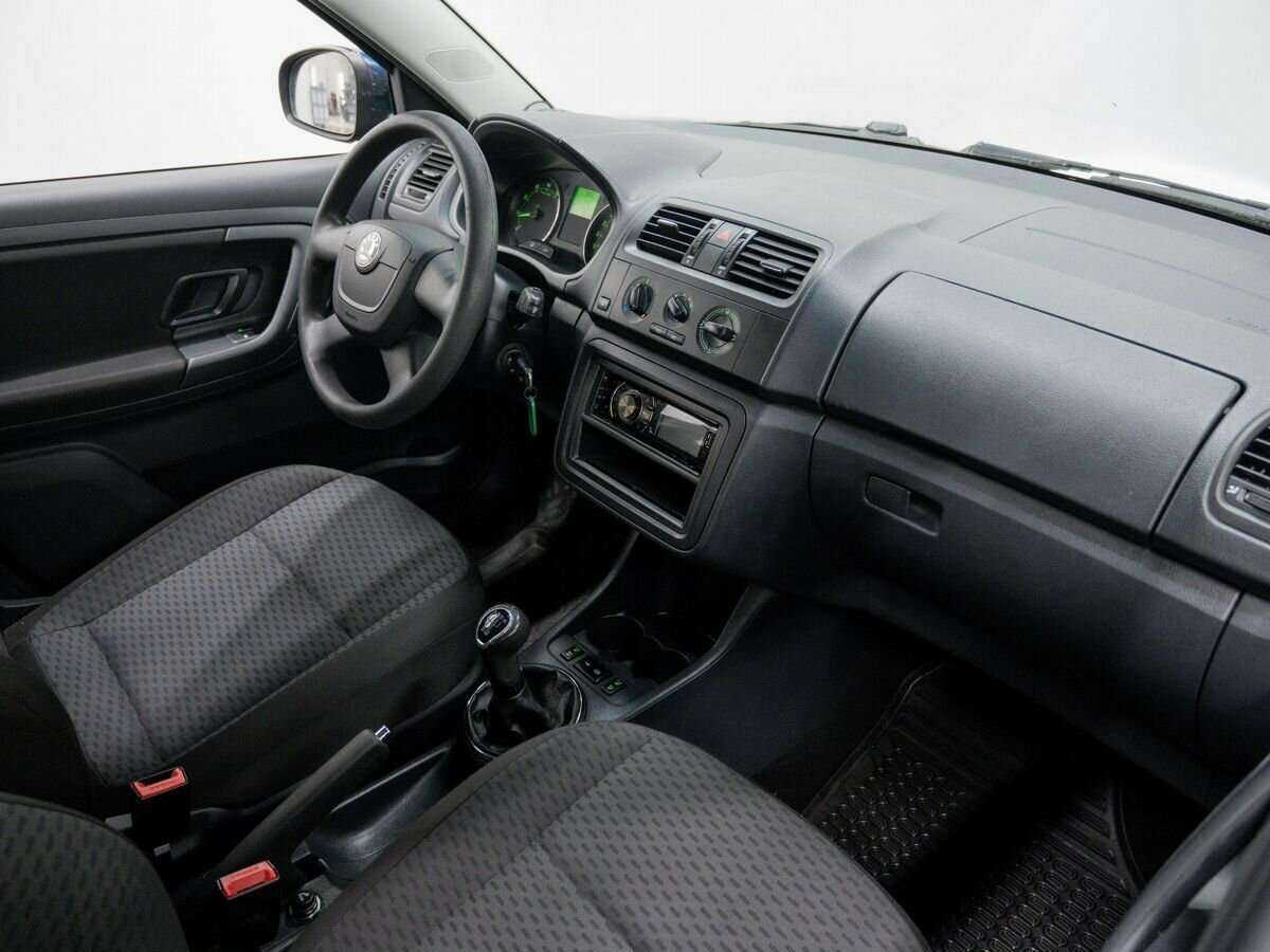 Skoda Fabia с пробегом — 2012 год. Фото: #7