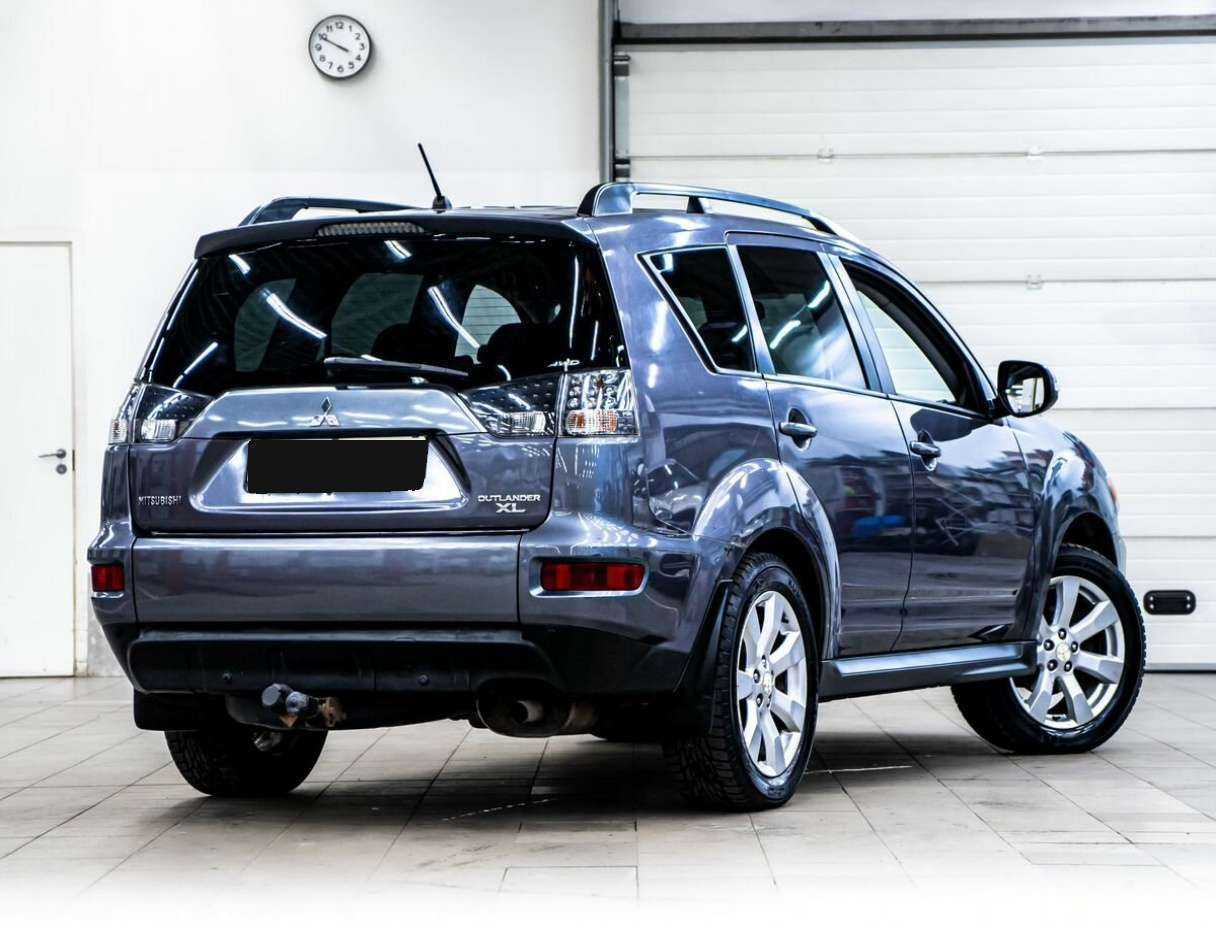 Mitsubishi Outlander с пробегом — 2011 год. Фото: #2