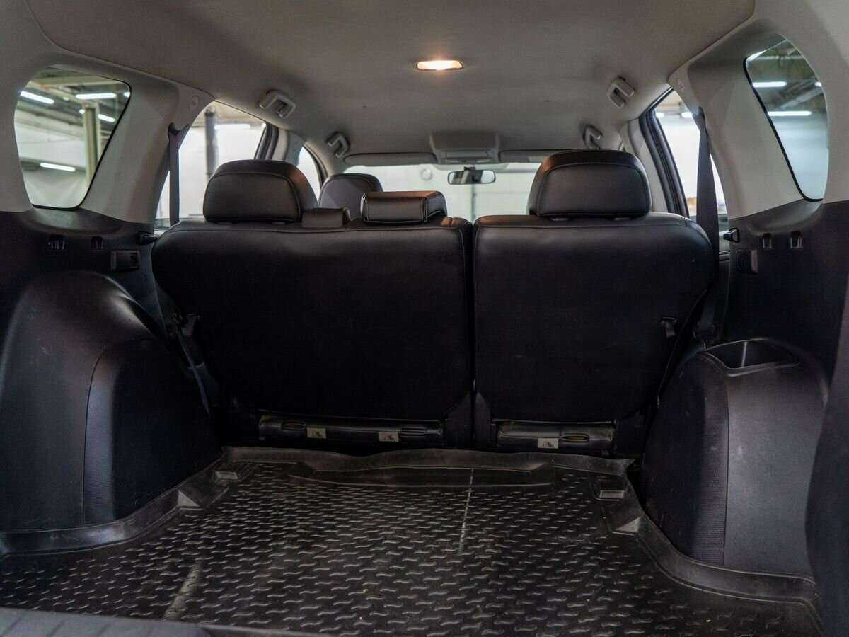 Mitsubishi Outlander с пробегом — 2011 год. Фото: #7