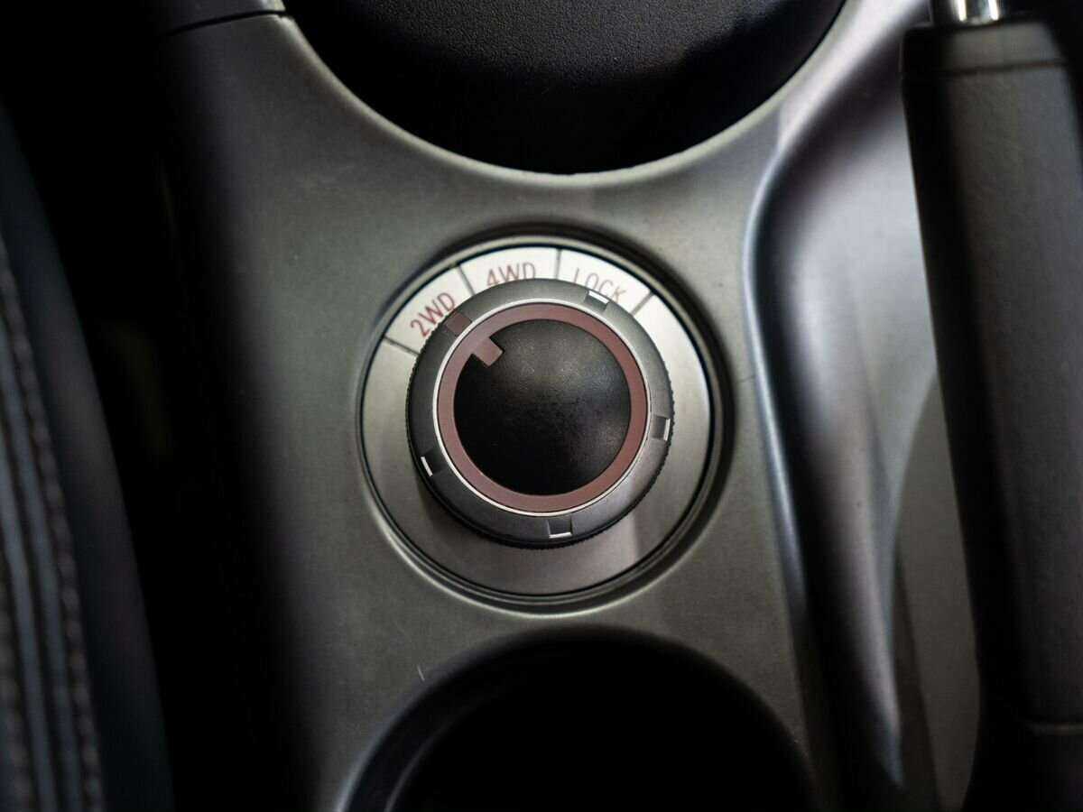 Mitsubishi Outlander с пробегом — 2011 год. Фото: #16