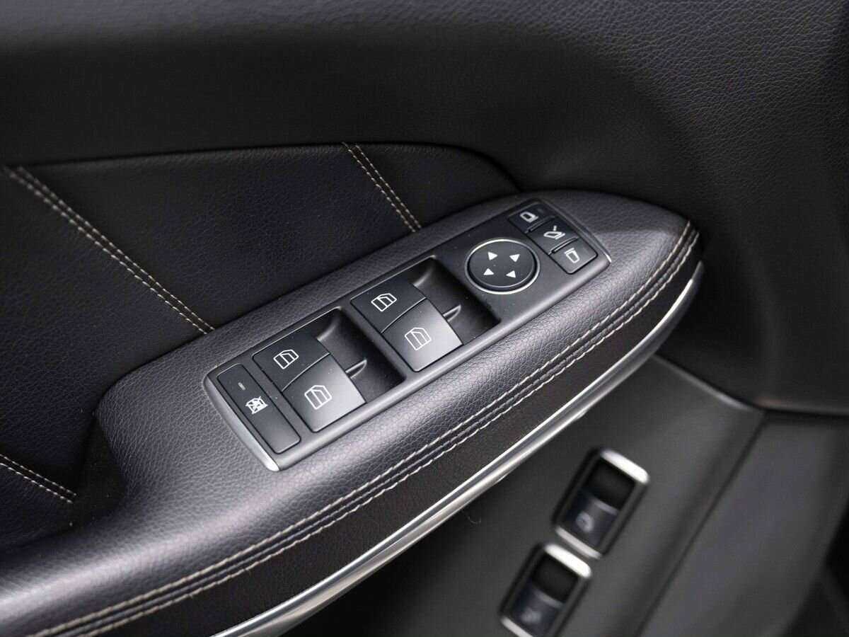 Mercedes-Benz GL-Класс с пробегом — 2013 год. Фото: #25