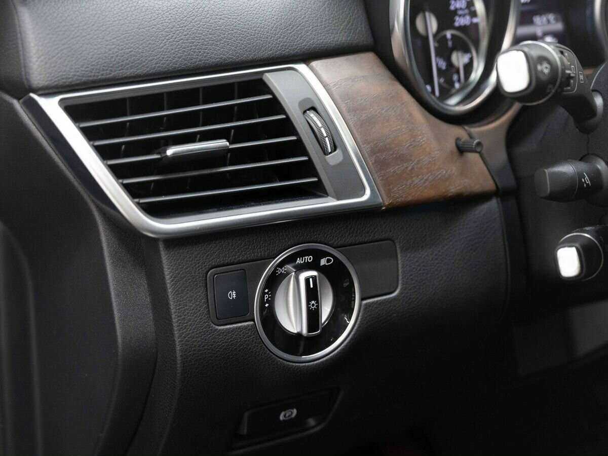 Mercedes-Benz GL-Класс с пробегом — 2013 год. Фото: #27