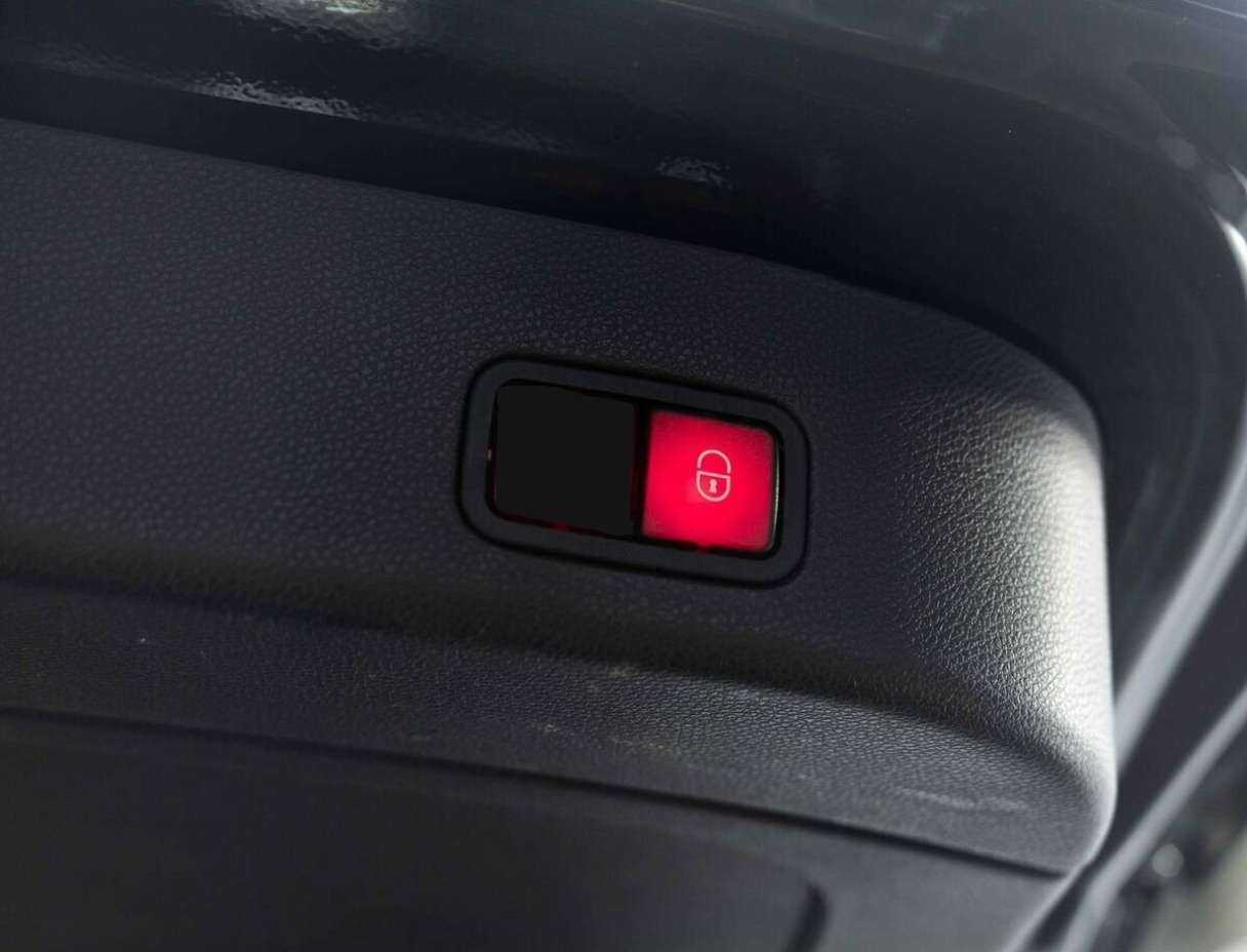 Mercedes-Benz GL-Класс с пробегом — 2013 год. Фото: #28