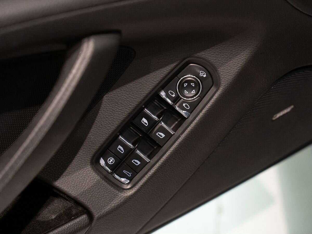 Porsche Panamera с пробегом — 2011 год. Фото: #15