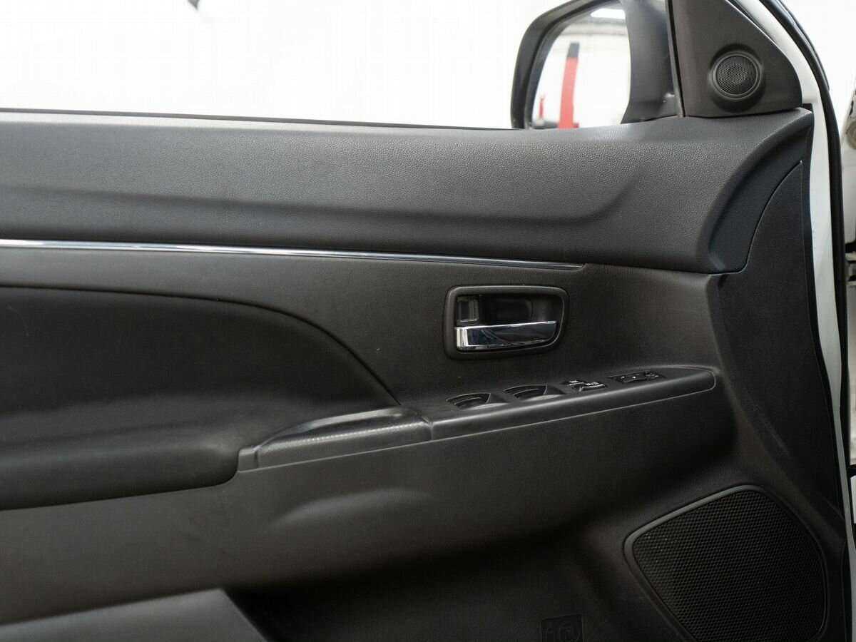 Mitsubishi ASX с пробегом — 2013 год. Фото: #14