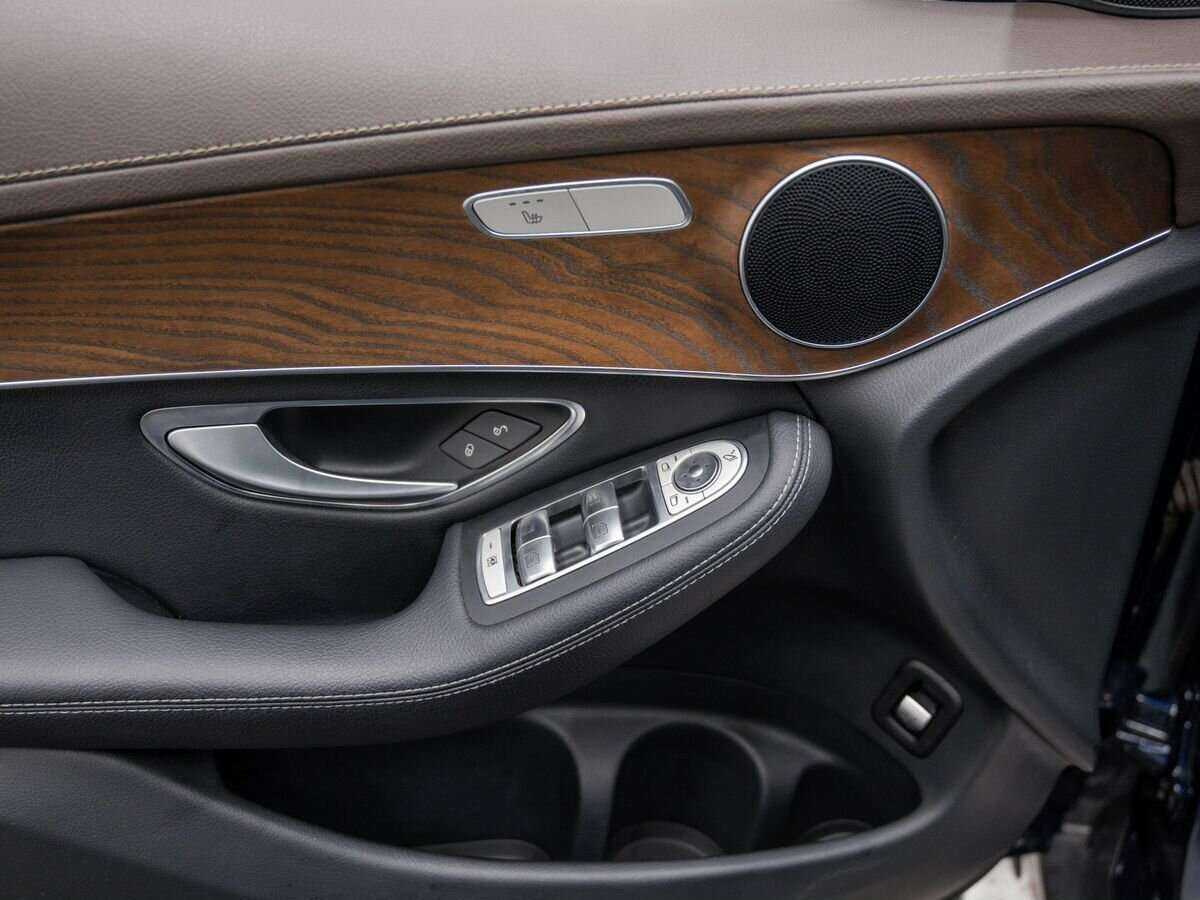 Mercedes-Benz GLC с пробегом — 2016 год. Фото: #14