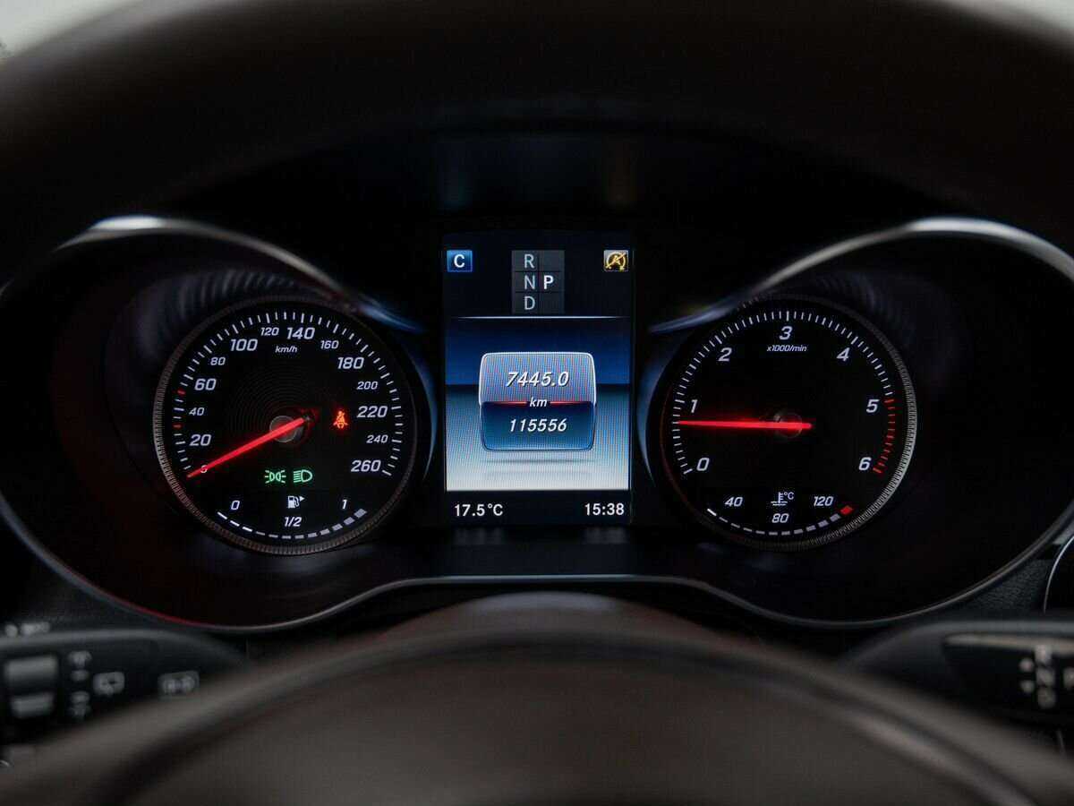 Mercedes-Benz GLC с пробегом — 2016 год. Фото: #25