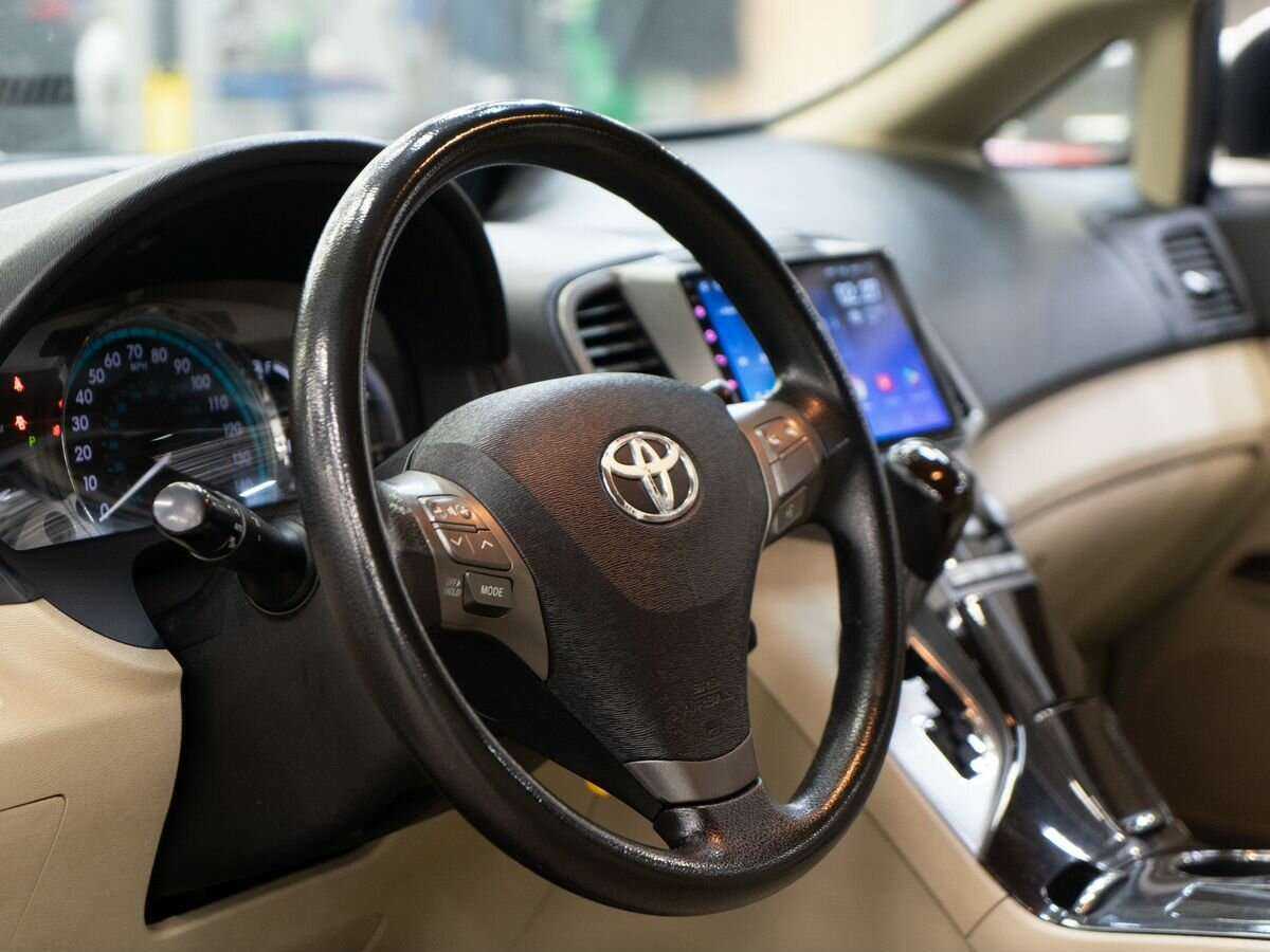 Toyota Venza с пробегом — 2010 год. Фото: #4