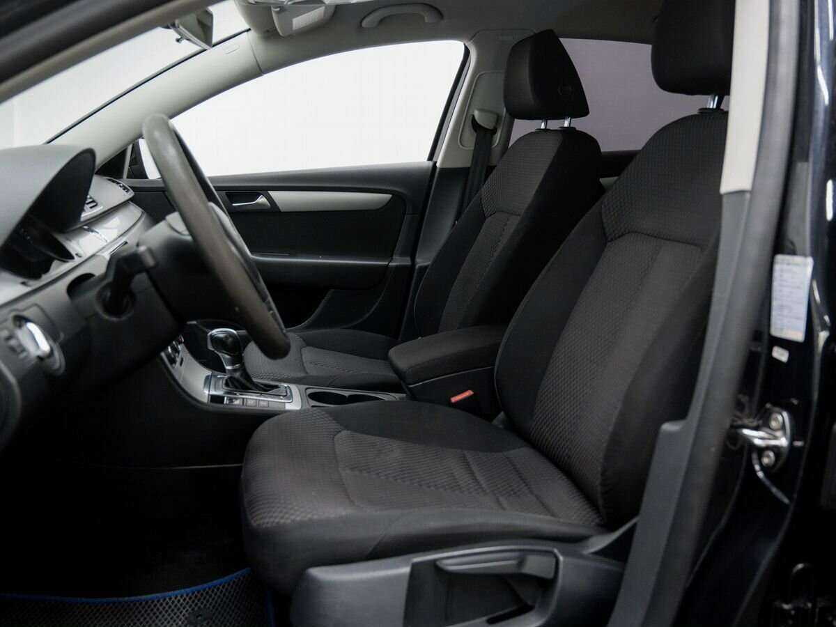 Volkswagen Passat с пробегом — 2011 год. Фото: #7