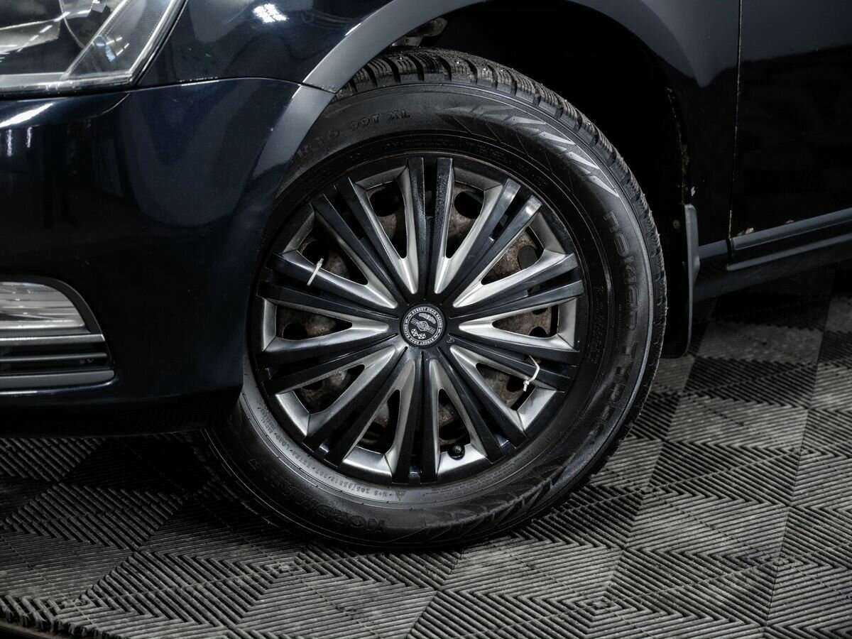 Volkswagen Passat с пробегом — 2011 год. Фото: #12